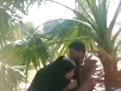 Y vụng trộm với em v ...