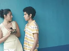 Em bé lớn có vui vẻ  ...